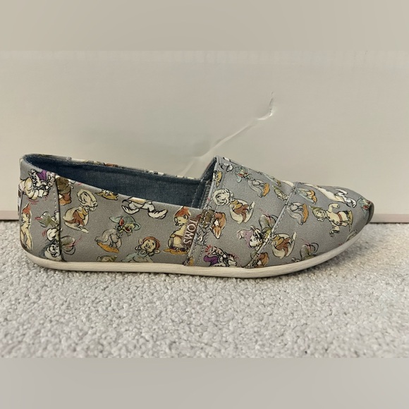 TOMS Disney Dopey slip on shoe - Picture 6 of 9